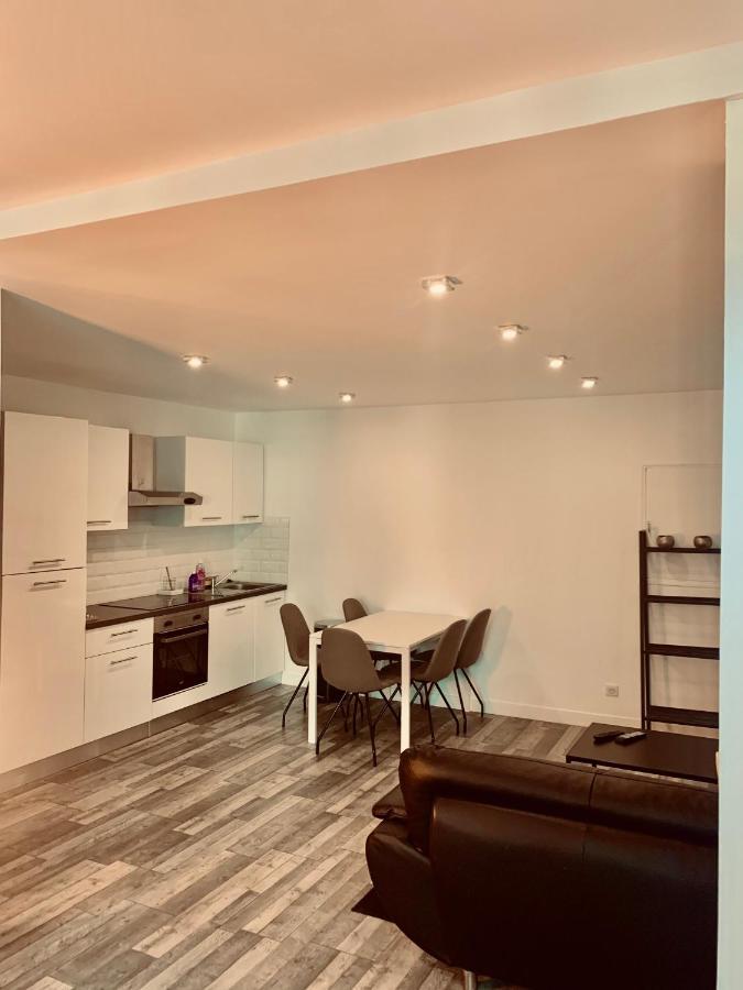 Superbe Appartement En Hyper Centre De Charleville Kültér fotó