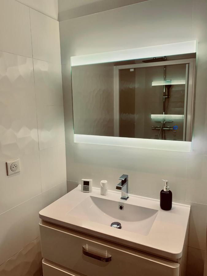 Superbe Appartement En Hyper Centre De Charleville Kültér fotó